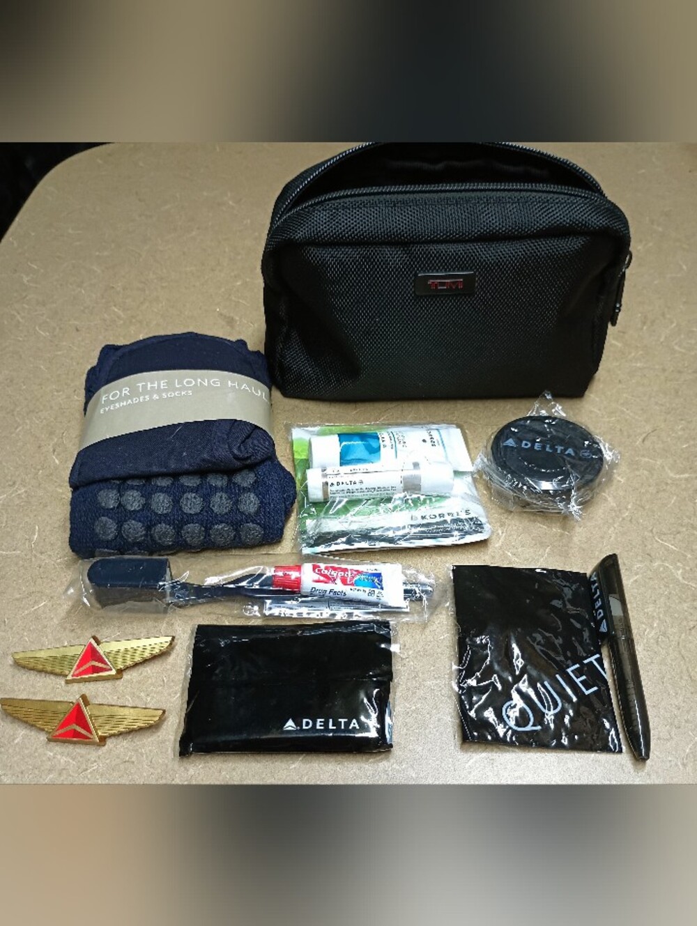 Tumi Black Delta airlines first class flyers bag